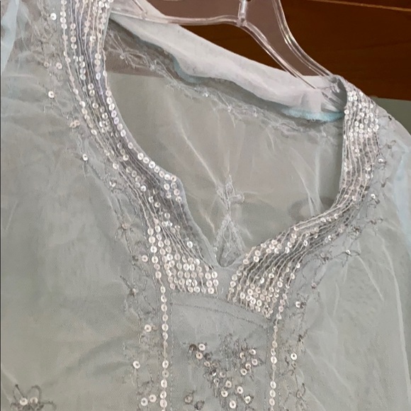 Beach cover top - Picture 2 of 2